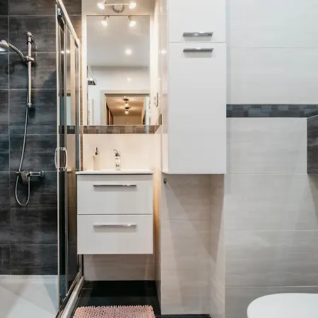 Nocosfera Serbinow Daire *